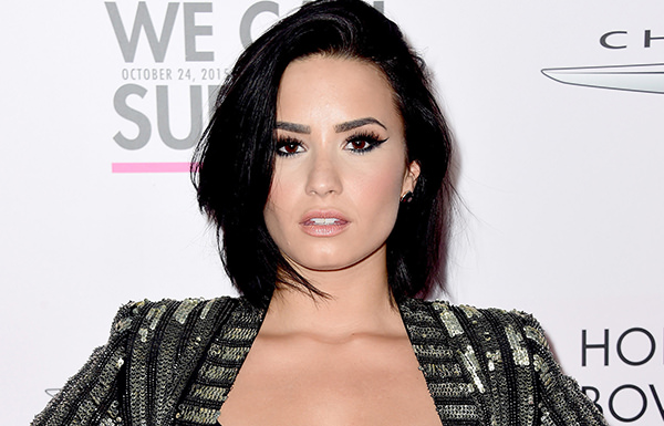 Short Bob: O estilo elegante de Demi Lovato para um visual moderno