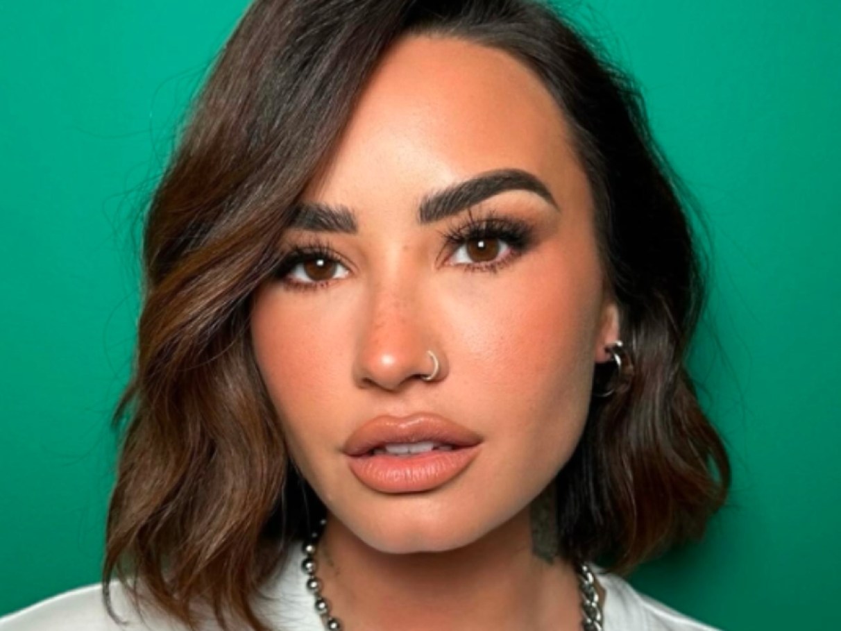 Short Bob: O estilo elegante de Demi Lovato para um visual moderno