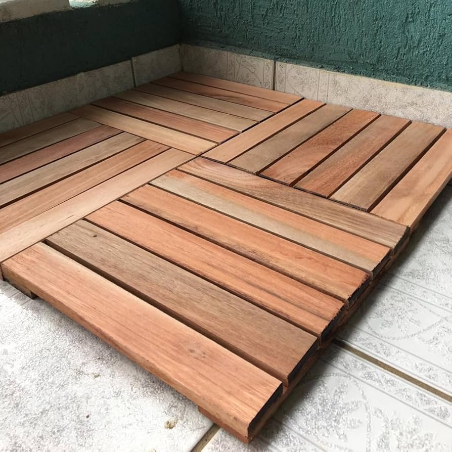 Deck de madeira plástica vs. madeira natural: qual escolher?