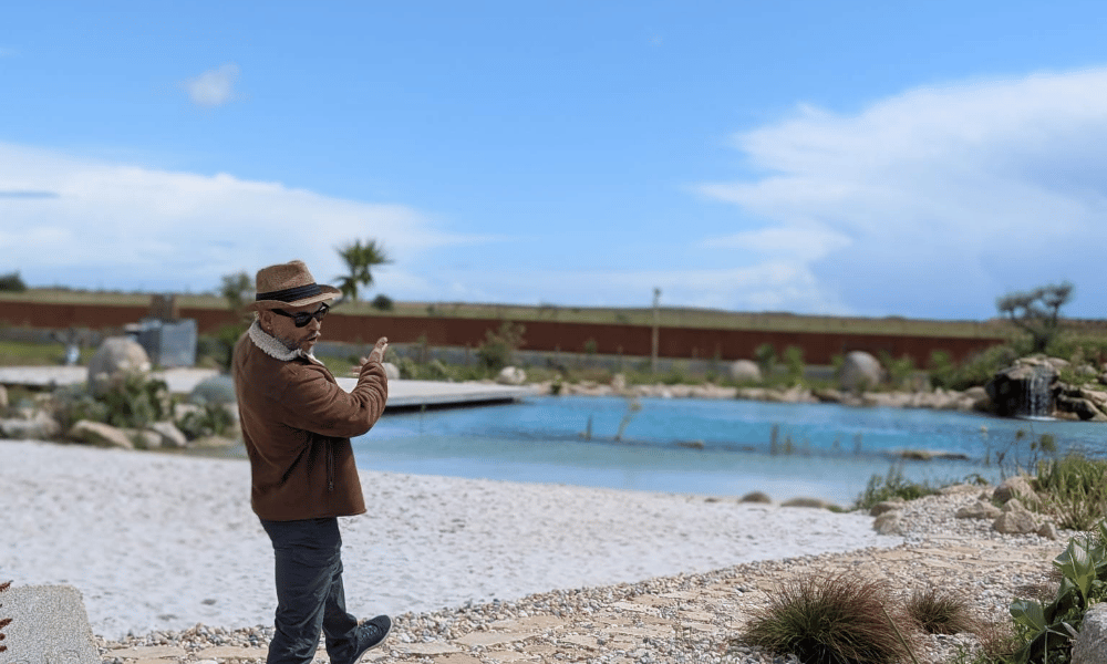 1. Guia Completo: Tênis Minimalistas para uma Experiência Descalça
2. Grounding: Descubra os Benefícios de Andar Descalço na Natureza
3. Cuidados Essenciais com os Pés para Quem Prefere Andar Descalço
4. Tênis Barefoot vs. Tênis Minimalistas: Qual a Diferença?
5. A História e a Evolução da Moda