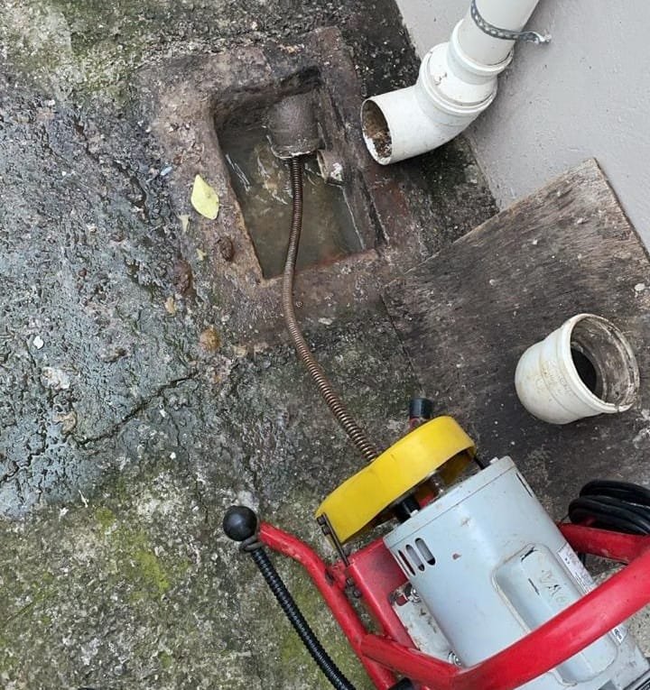 Como escolher a melhor desentupidora 24 horas em Caxias do Sul