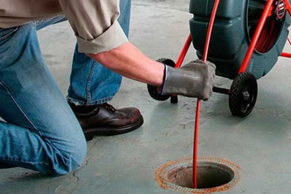 Desentupimento de esgoto preço Curitiba