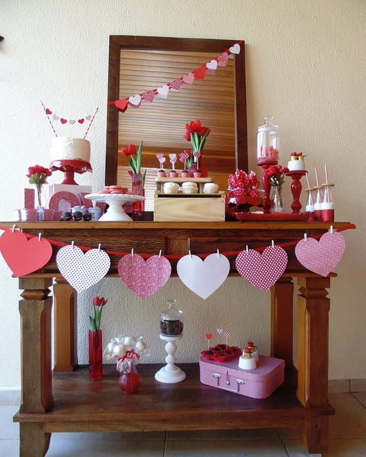 como fazer centro de mesa com garrafa reciclada para dia das mães
