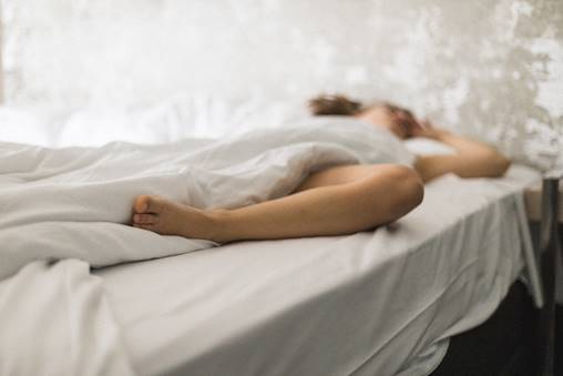 Infecções! Como Dormir sem Calcinha Pode Prevenir Problemas Ginecológicos.
4. Conforto e Saúde: A Relação Entre Dormir sem Calcinha e o Bem-Estar Feminino.
5. Dicas Práticas para Começar a Dormir sem Calcinha e Sentir a Diferença.