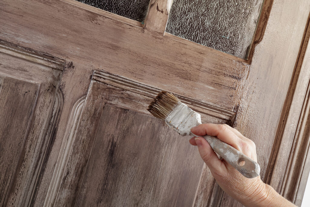 Como Criar o Efeito Pátina Envelhecida em Diferentes Superfícies