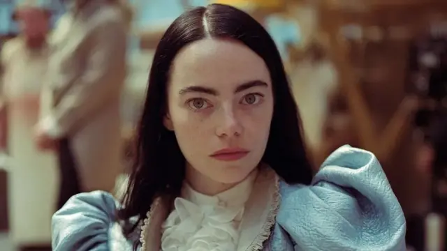 Emma Stone: A coragem em retratar a liberdade feminina nas telas