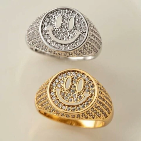 5 ideias de títulos:
1. O Que Significa o Emoji de Anel 💍 na Sua Bio?
2. Desvendando os Significados Ocultos do Emoji de Anel
3. Emoji de Anel: Mais do que Apenas Casamento
4. Guia Completo: Usos e Significados do Emoji 💍
5. Contextos Específicos do Emoji de Anel: O Que Você Precisa Saber