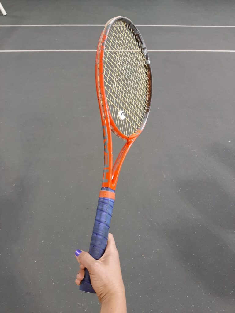 Empunhadura Continental no Tênis: Quando Usar (e Quando Evitar) no Forehand