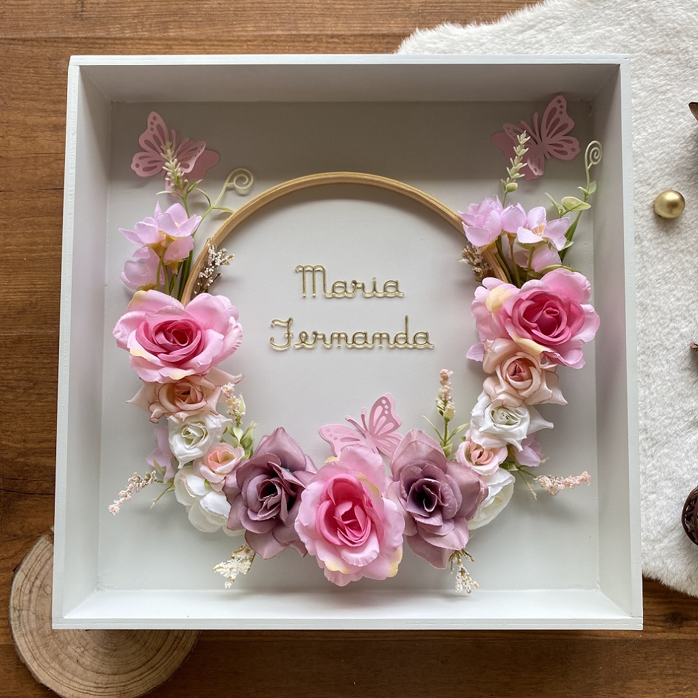 5 ideias de títulos:
1. Enfeite de Porta Maternidade: Tendências e Modelos para 2026
2. Como Escolher o Tamanho Perfeito para o Seu Enfeite de Porta Maternidade
3. Guia Completo: Materiais e Estilos de Enfeites de Porta Maternidade
4. Decoração de Maternidade: A Cor Rose e a Natureza em Alta
5. Onde Comprar Enfeites de Porta Maternidade: Marketplaces e Ateliês