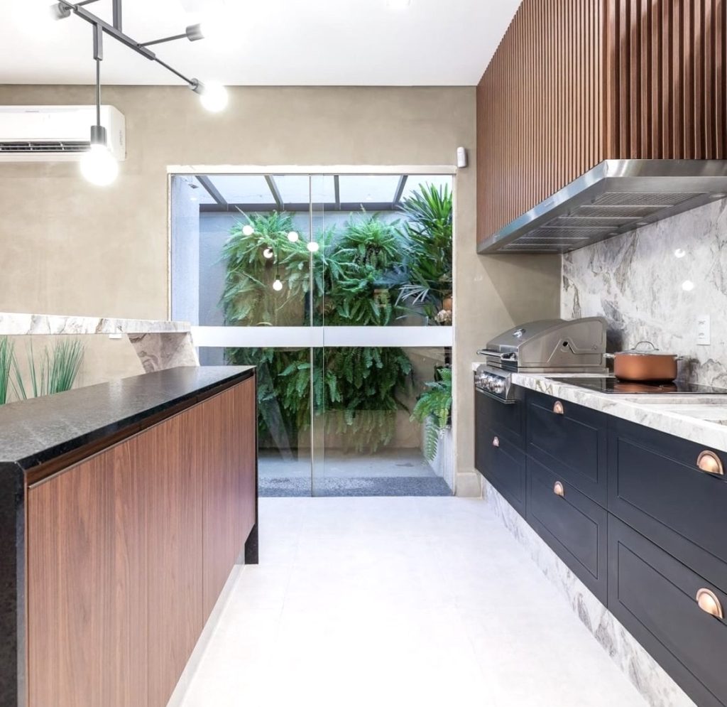 ideias painel ripado cozinha moderna