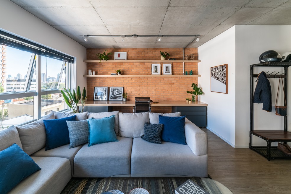 Otimizando Espaços Pequenos: Guia Completo para um Quarto com Home Office Funcional