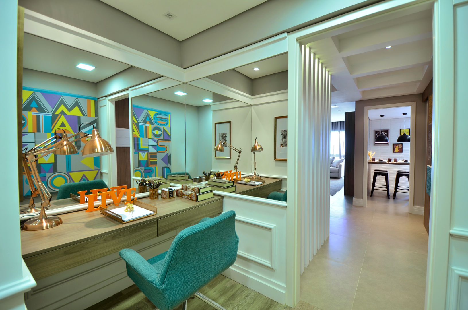 Otimizando Espaços Pequenos: Guia Completo para um Quarto com Home Office Funcional