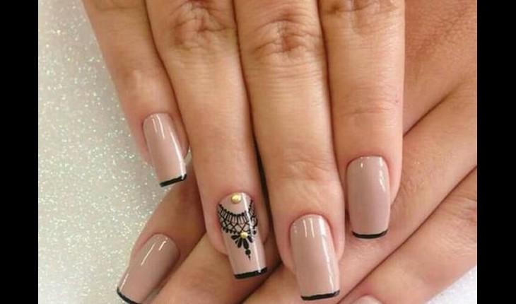 ideias de nail art com preto e nude
