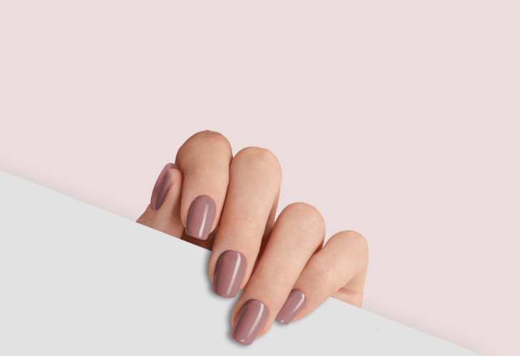As cores de esmalte que rejuvenescem as mãos