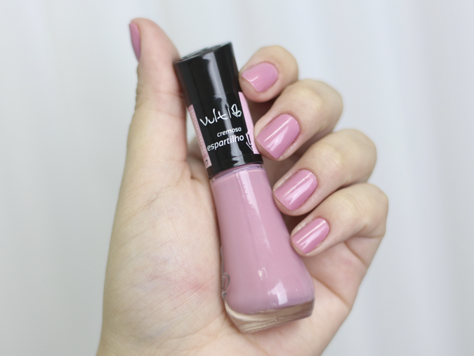 O segredo do pincel Big Brush: Aplicação de esmalte sem esforço