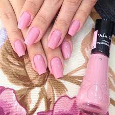 Durabilidade e brilho: Como fazer seu esmalte durar mais tempo