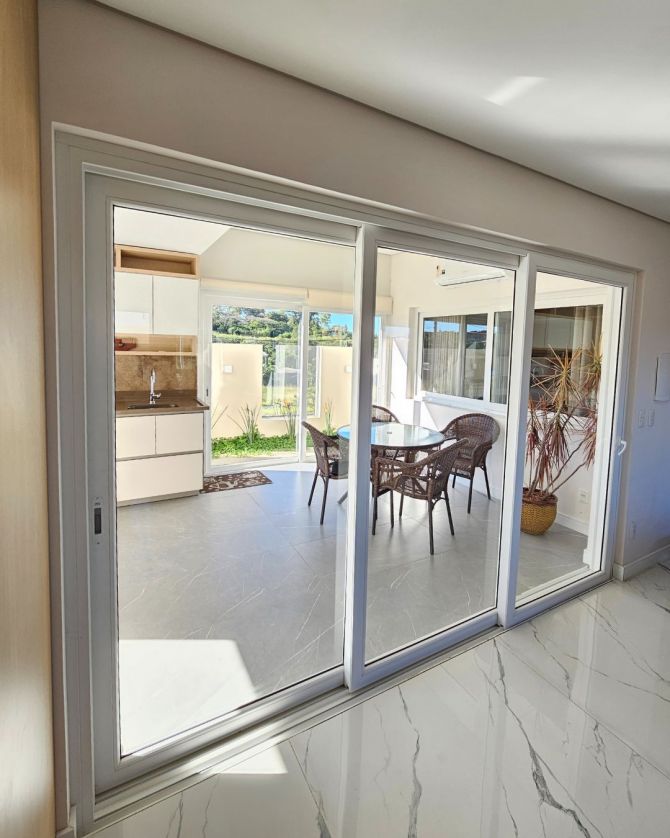 Mitos e Verdades sobre a Durabilidade das Esquadrias de PVC