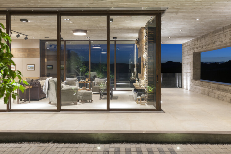 Guia Completo: Vantagens e Desvantagens das Esquadrias de PVC