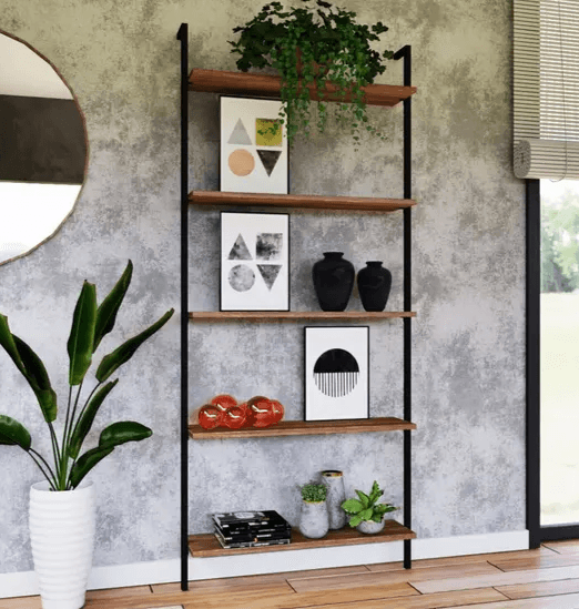estante de sala: painel de TV vs. estante vazada