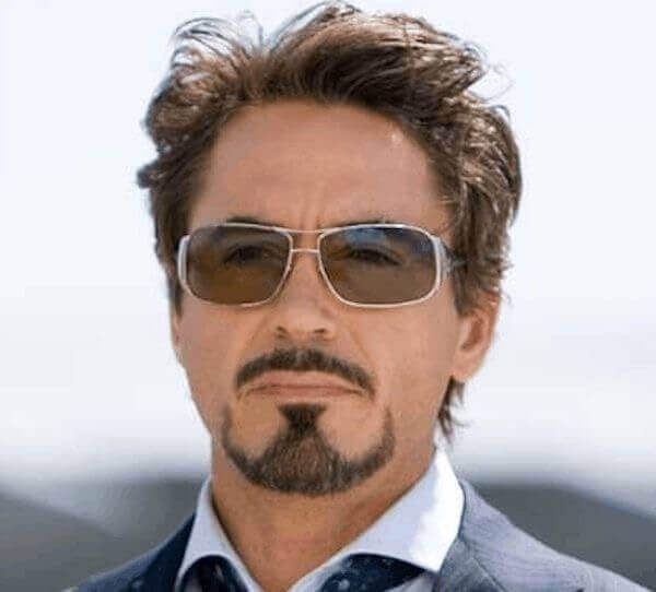 bigode e cavanhaque juntos