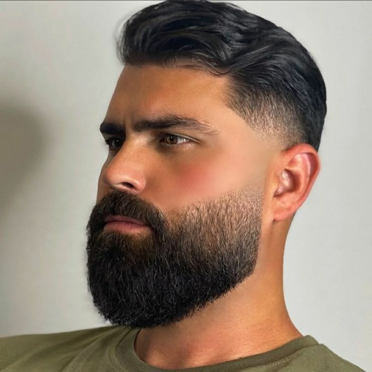 como cuidar da barba curta