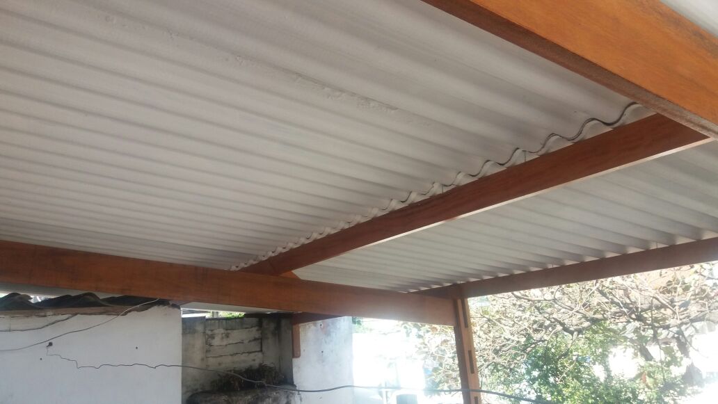 Telhas de Fibrocimento: Entenda a Inclinação Mínima e o Vão Livre Necessário