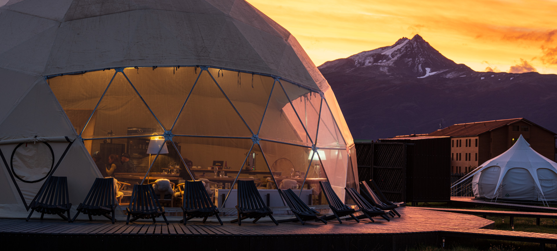 Comparativo: EcoCamp Patagonia vs. Chalten Camp – Qual Escolher?