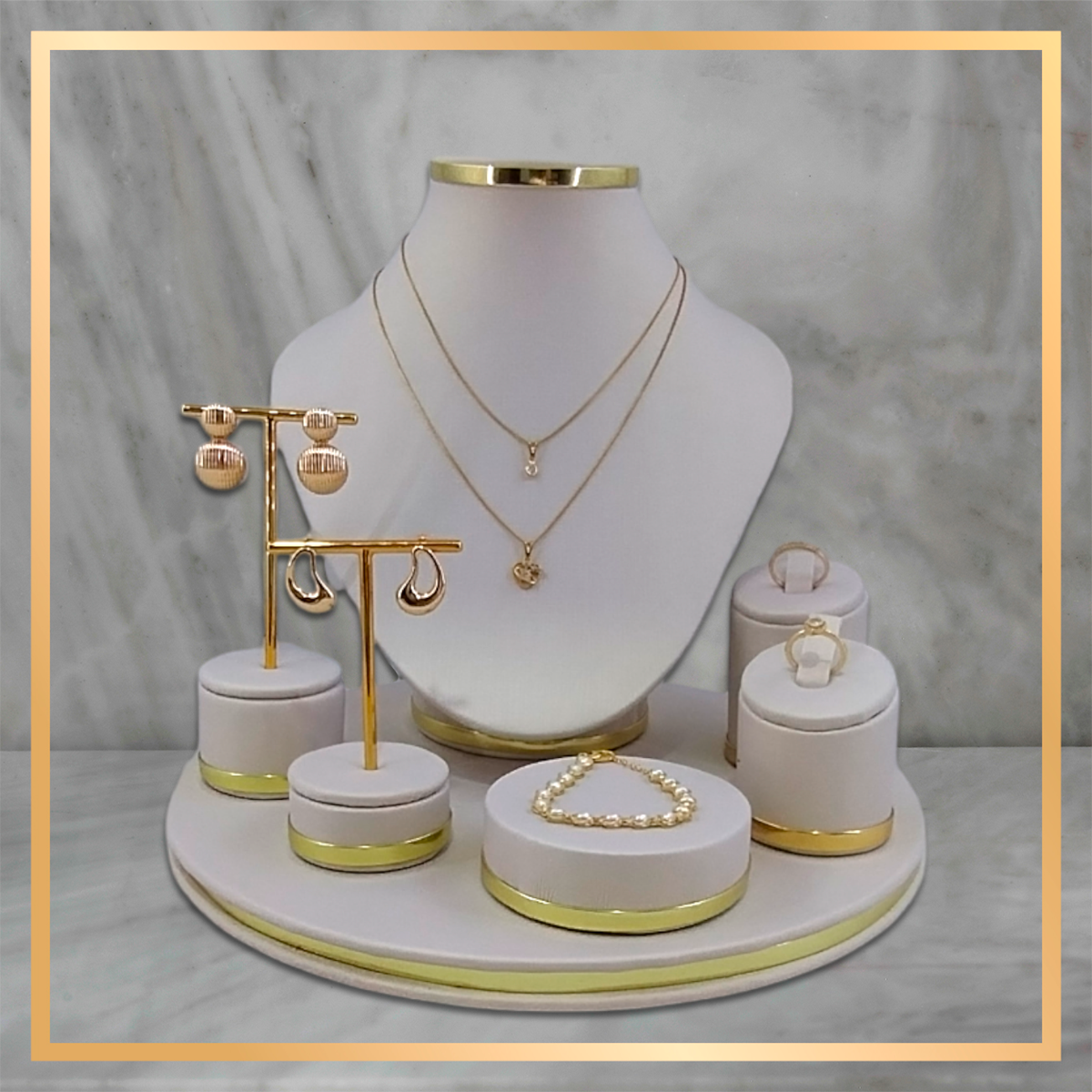 Kit Expositor para Joias em Corino Champanhe (11 Peças)