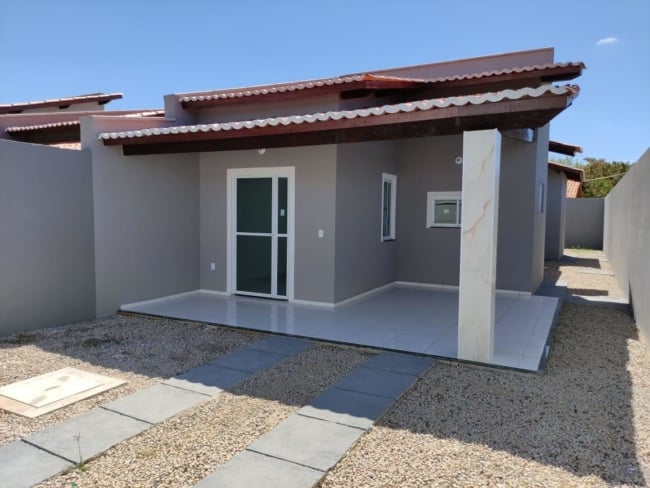 fachada de casa simples com portao