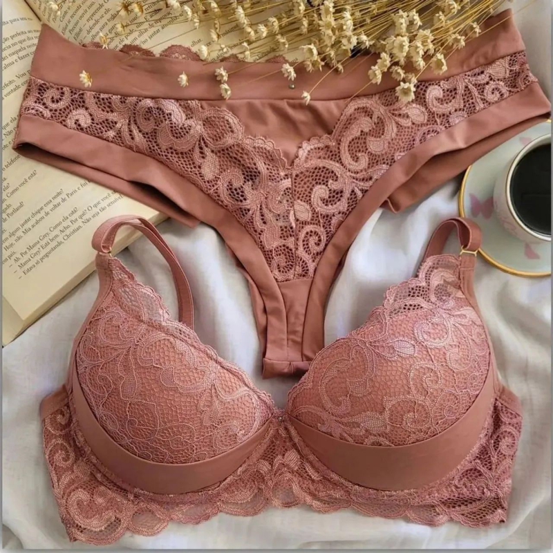 Guia Completo de Tecidos para Lingerie Artesanal: Escolha Certa para Iniciantes