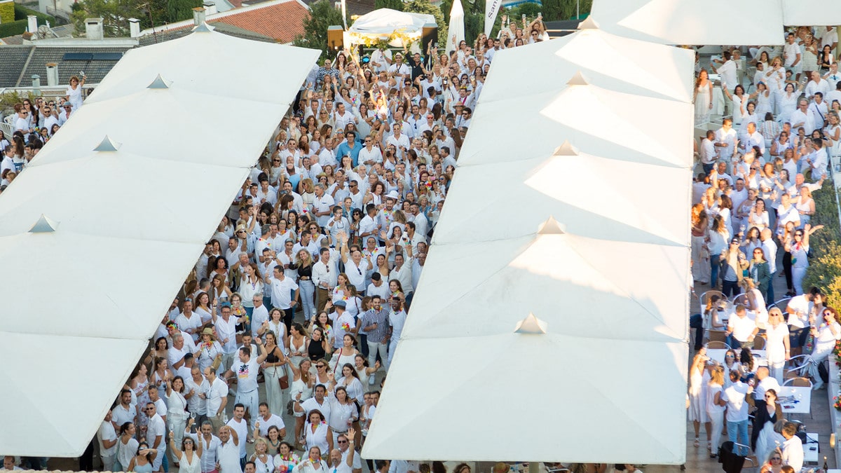 Guia Completo para Organizar sua White Party Perfeita