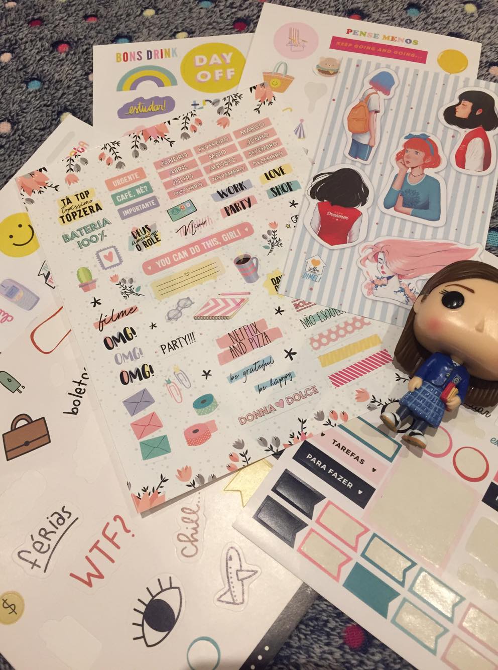 quanto custa criar figurinhas de atenção personalizadas