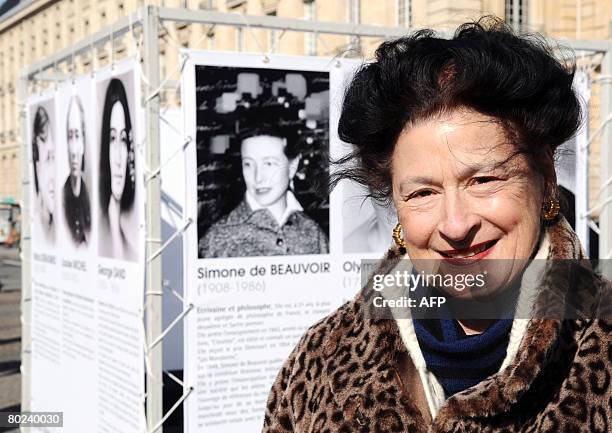 Filha De Simone De Beauvoir, Sylvie Le Bon Lembra O