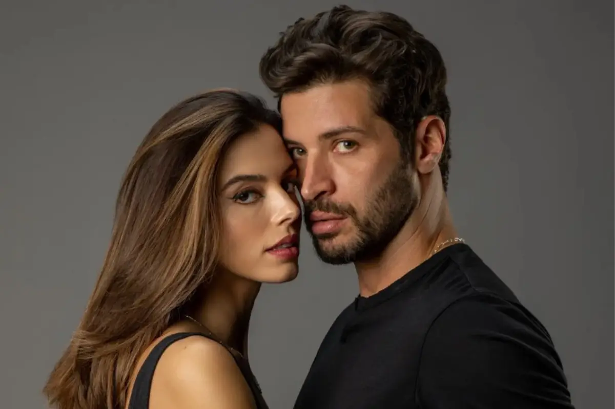 5 ideias de títulos:
1. Os 10 Filmes Mais Sensuais da Netflix que Você Precisa Ver
2. Cenas de Sexo Inesquecíveis no Cinema: Uma Análise Profunda
3. Filmes que Desafiam Limites: Explorando o Prazer e a Controvérsia
4. Guia Completo de Filmes Adultos: Do Erótico ao Provocativo
5. O Impacto do Sexo no Cinema: Como Filmes Abordam Temas Tabus