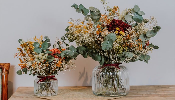 5 Ideias de Arranjos Florais para Presentear Homens
Como Escolher a Flor Perfeita para o Homem Ideal
O Significado das Cores das Flores na Perspectiva Masculina
Kits de Presente com Flores: A Combinação Perfeita para Ele
Tendências em Flores para Ambientes Masculinos