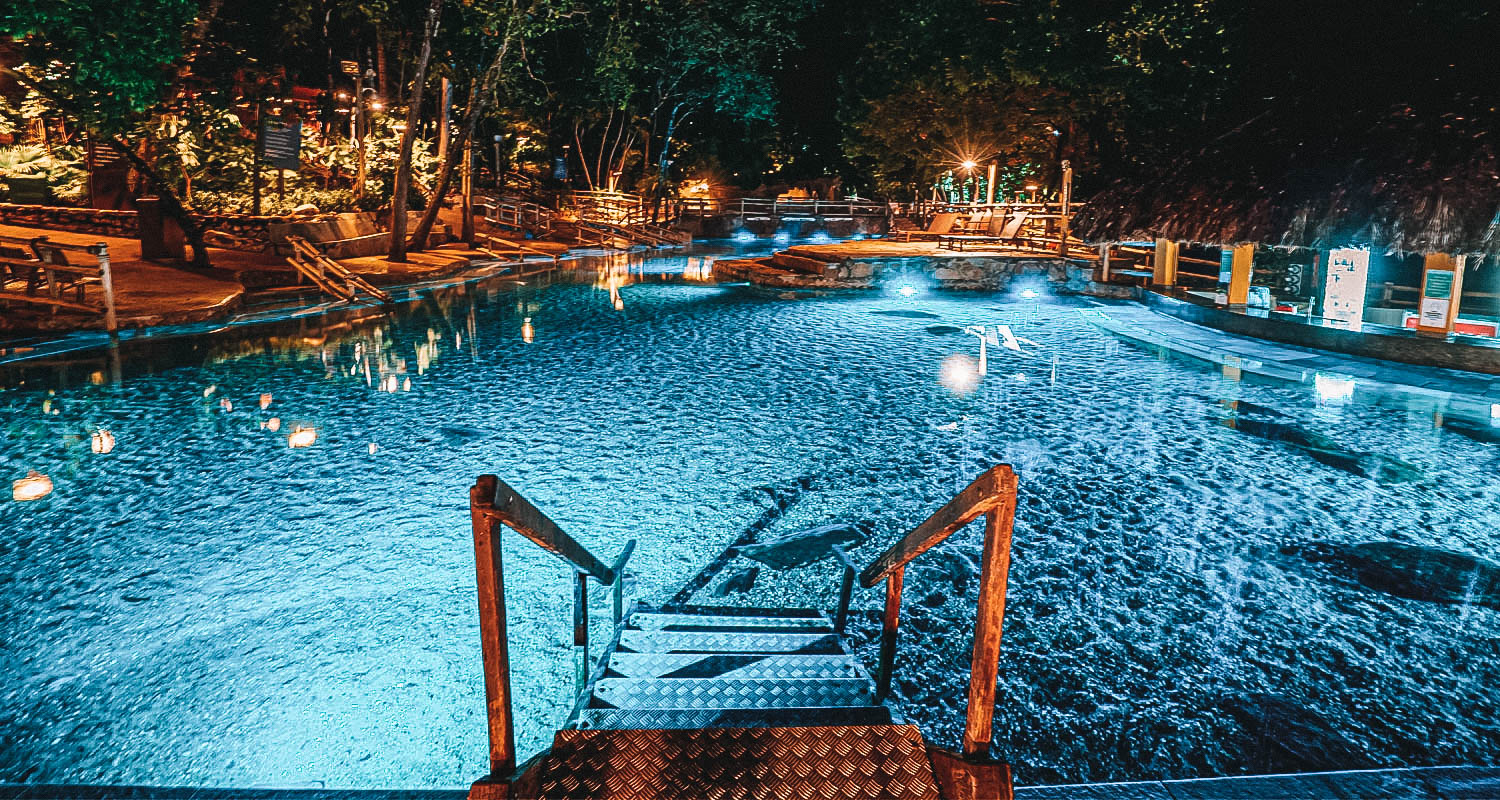 1. As 10 Melhores Fontes Termais do Brasil para Relaxar
2. Águas Termais: Benefícios Comprovados para a Saúde Física e Mental
3. Guia Completo de Caldas Novas e Rio Quente: O Paraíso das Águas Termais
4. Como as Águas Termais Podem Ajudar no Tratamento de Condições de Pele
5. Destinos Sulistas com Águas Termais: Uma Opção de Lazer e Bem-Estar