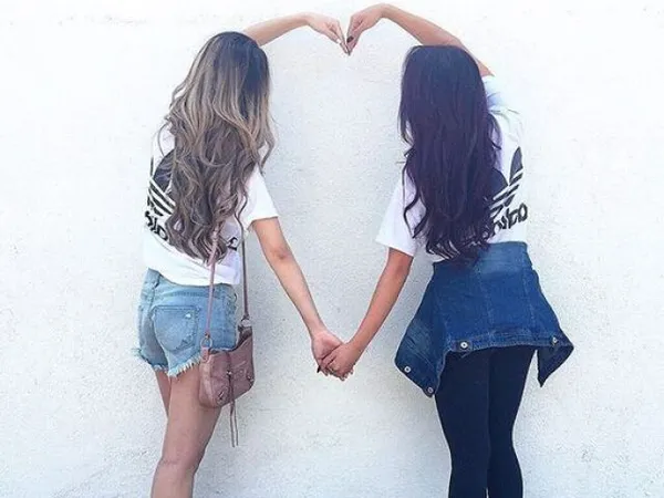 Legendas Criativas para Fotos de Melhores Amigas: Deixe sua Amizade Brilhar