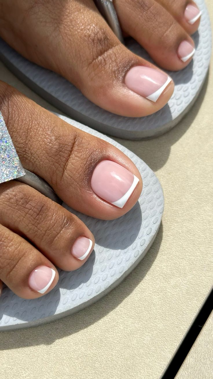 Francesinha Sorriso vs. Clássica: Qual Escolher para Seus Pés?