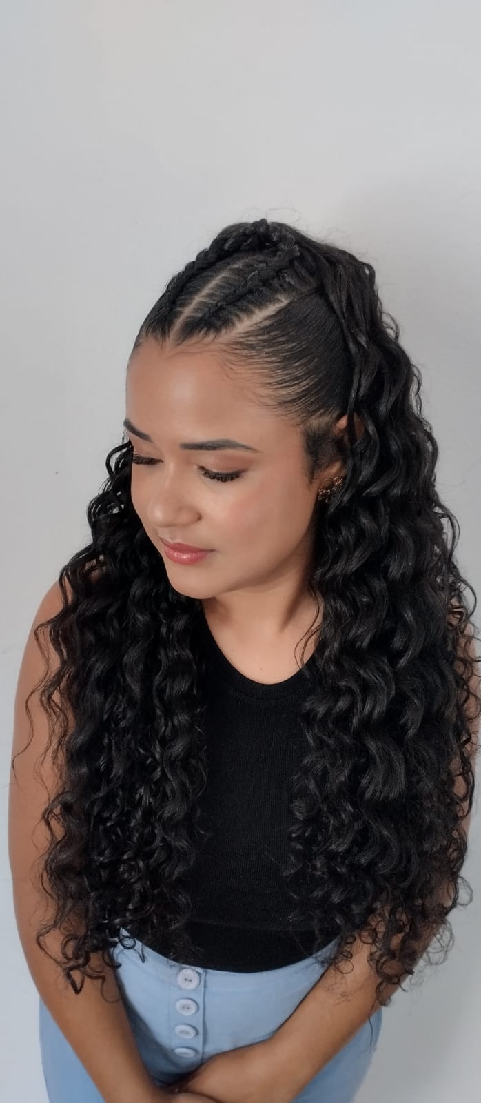 penteados para cabelo cacheado curto