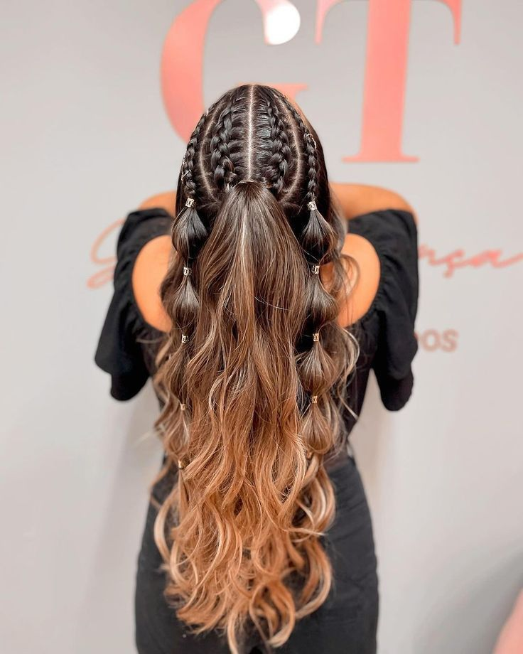penteados para cabelo cacheado para festa
