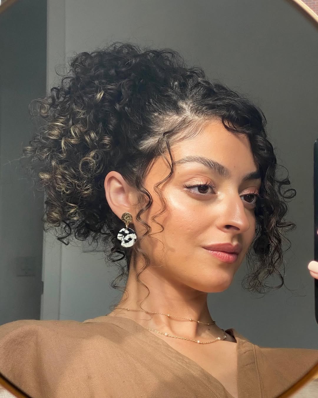 penteados para cabelo cacheado com rabo de cavalo