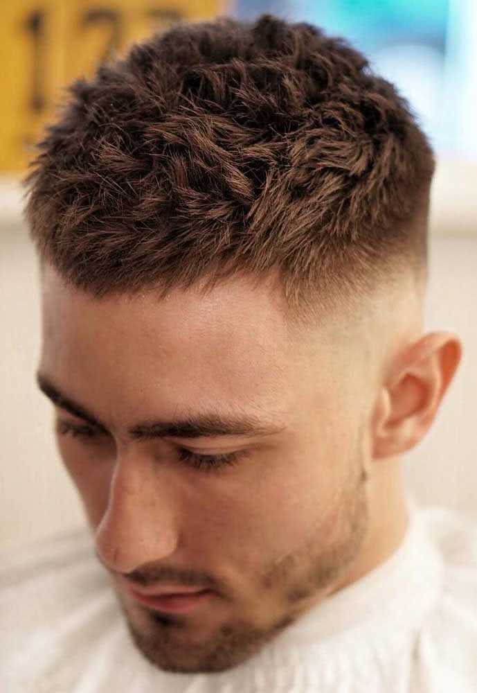 corte degradê masculino para cabelo cacheado