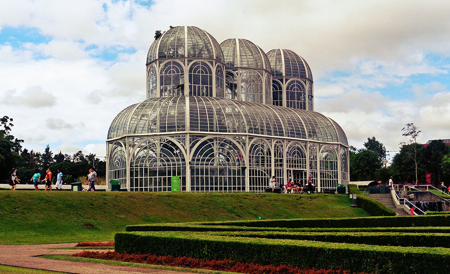 Explorando o Museu Oscar Niemeyer: Um Ícone de Curitiba