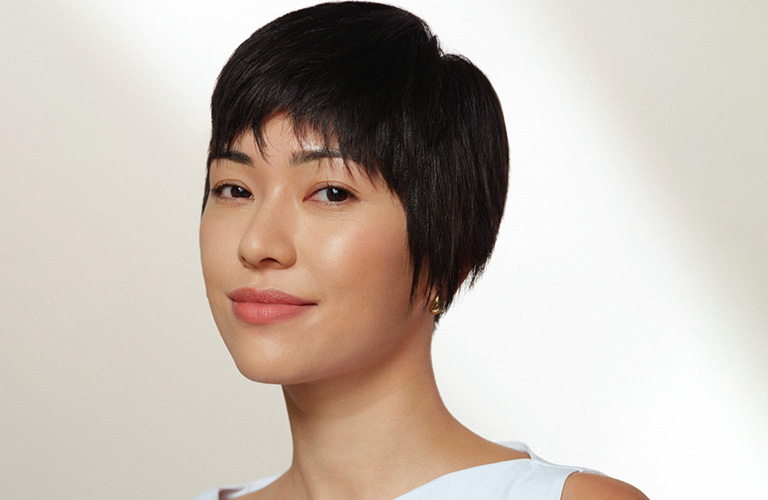 Cabelos Curtos Cacheados e Crespos: Dicas para Valorizar seu Volume Natural