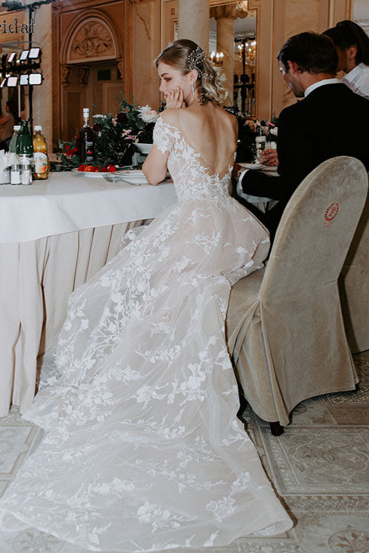 vestido de noiva com gola alta