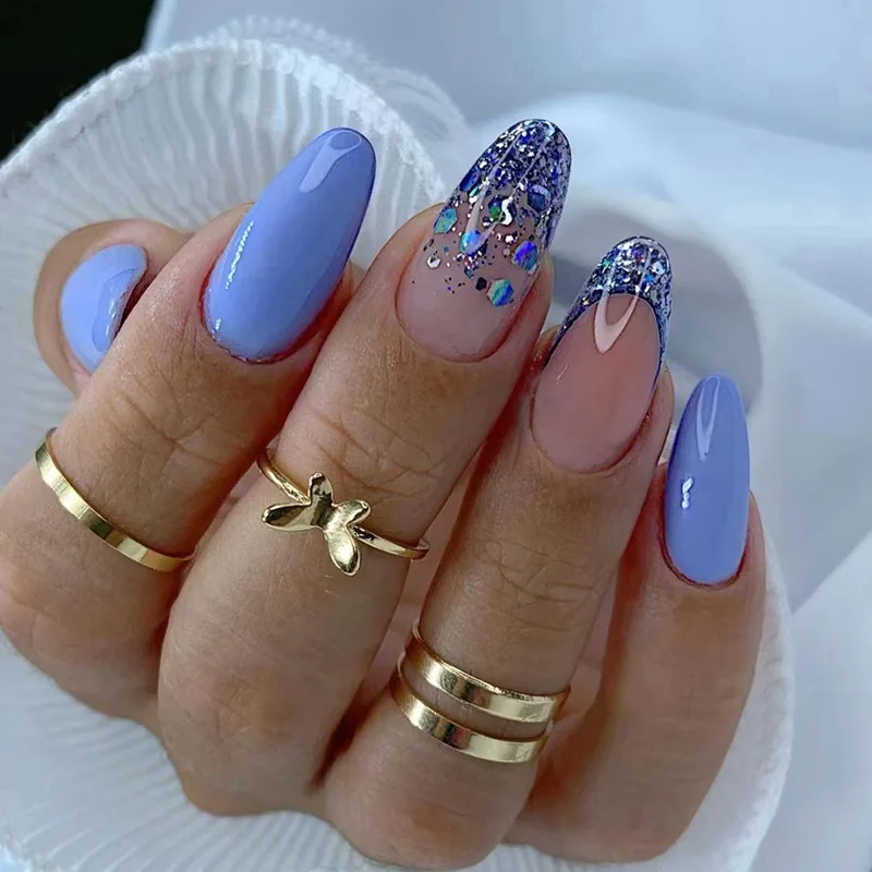 unha em gel azul com dourado