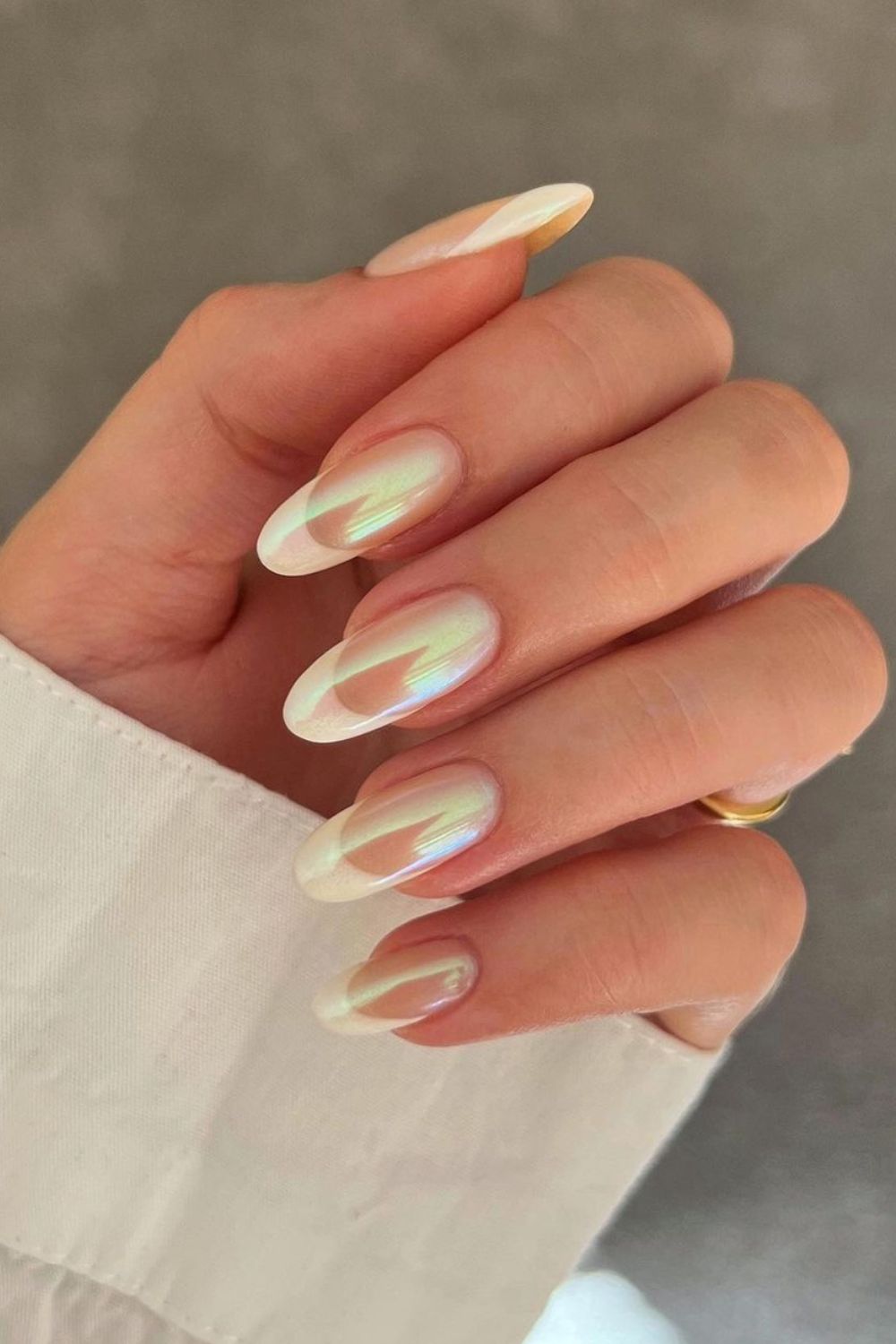Elegância Silenciosa nas Unhas: Cores e Formatos para uma Francesinha Sofisticada