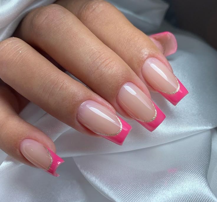 Unhas encapsuladas com glitter: passo a passo