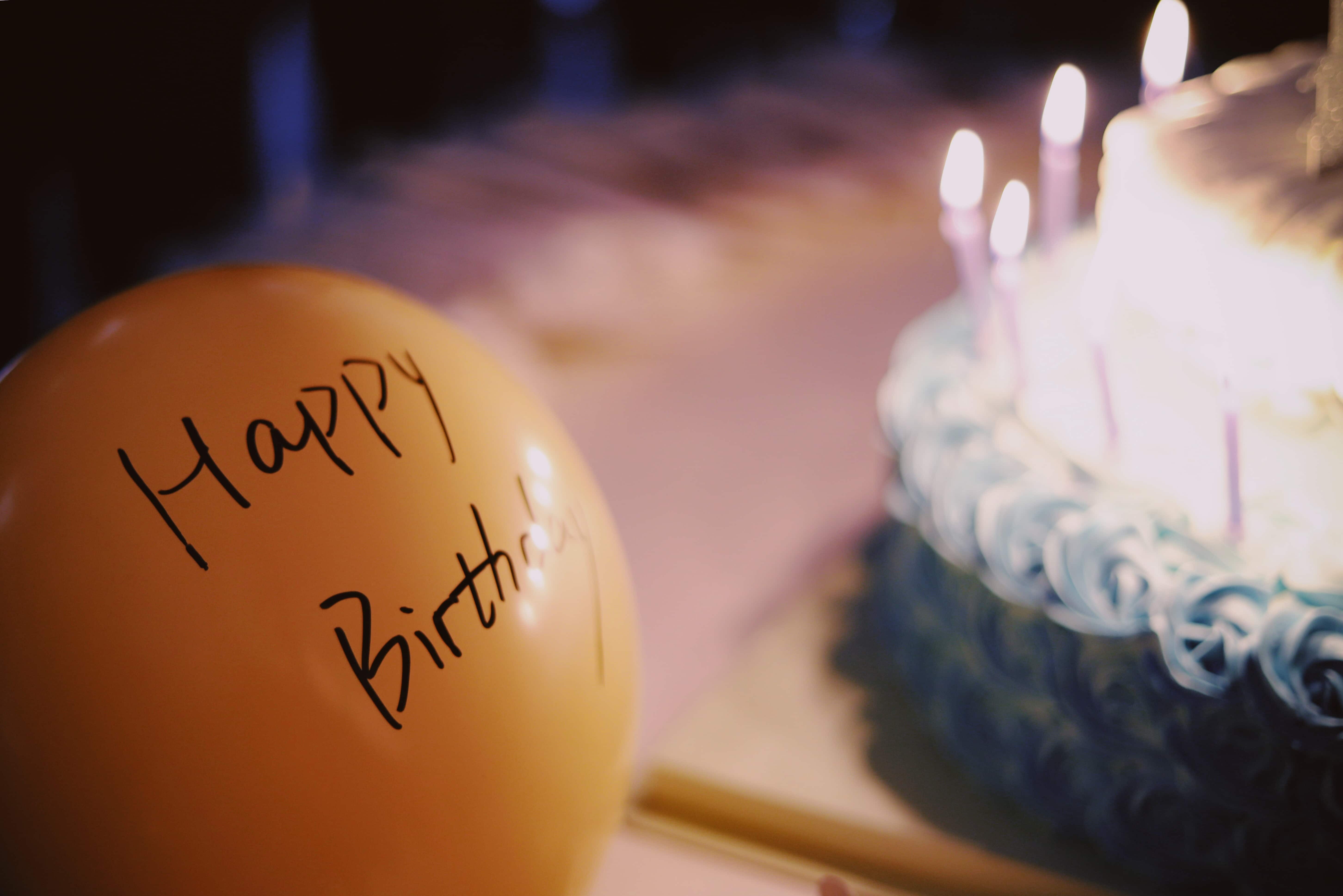 frases de aniversário para mãe vs frases para namorada