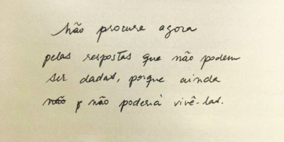 Como Usar Frases de Resenha para Criar Engajamento